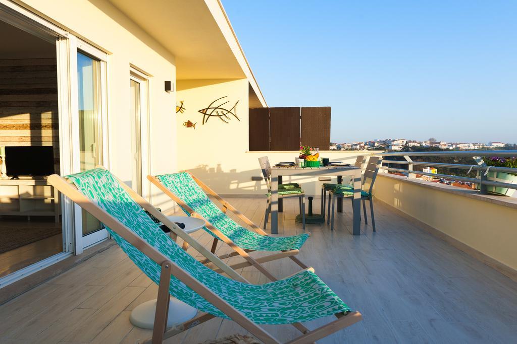 Home Sweet Praia Penthouse Nazare Bagian luar foto